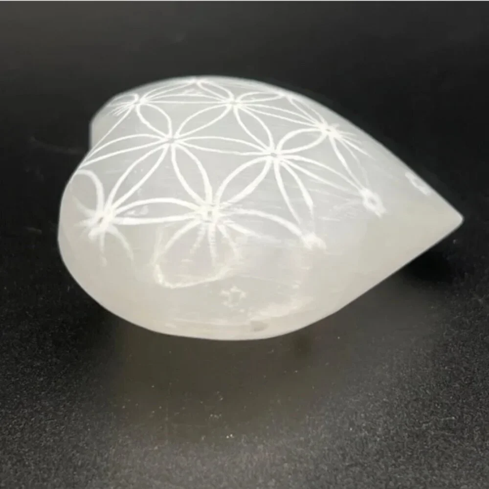 PRICE IS FIRM - Selenite Satin Spar Celtic Weave Etched Hand Carved Heart - Picture 3 of 6